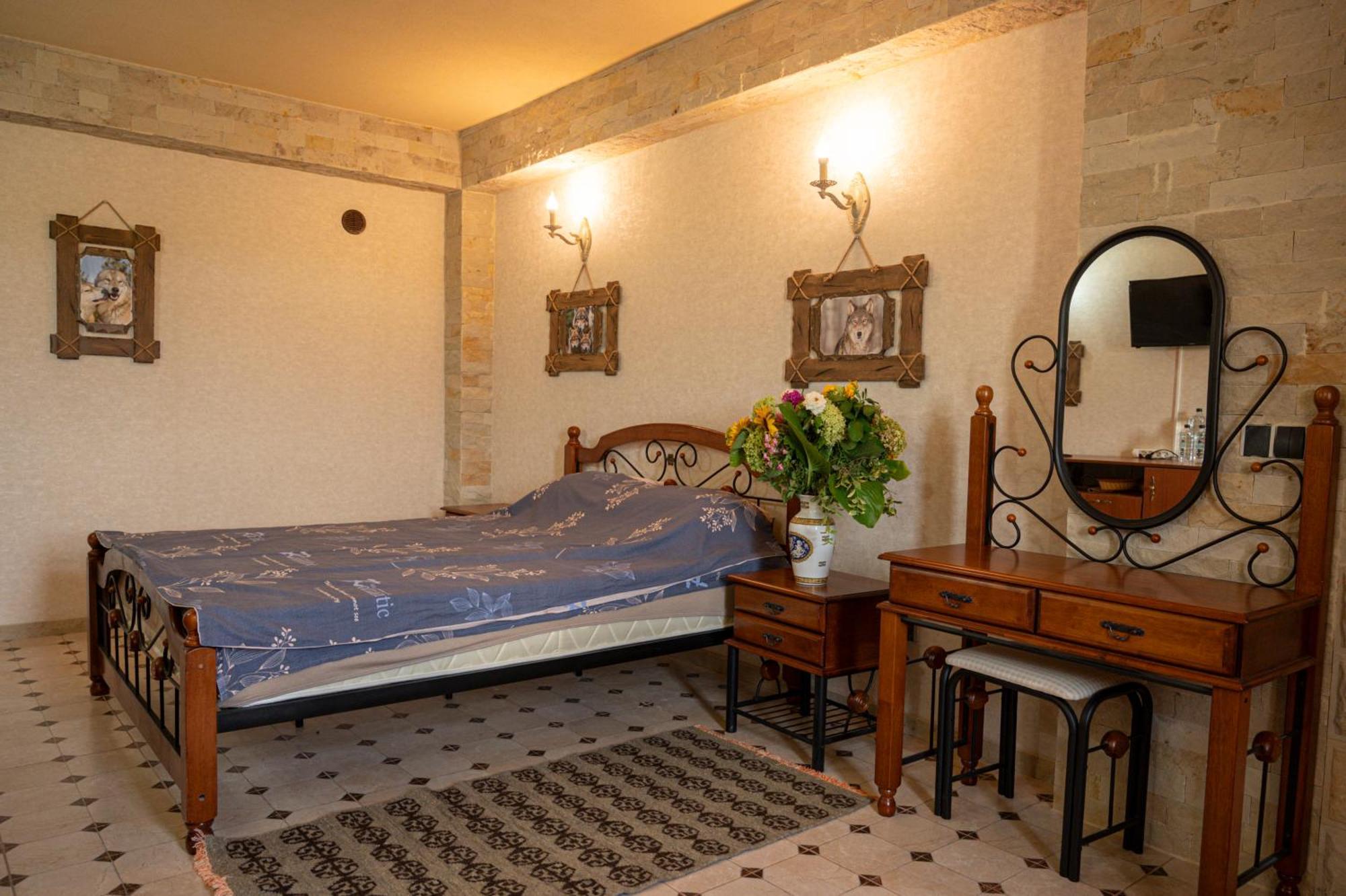 Castel Unghern Ivancea Extérieur photo